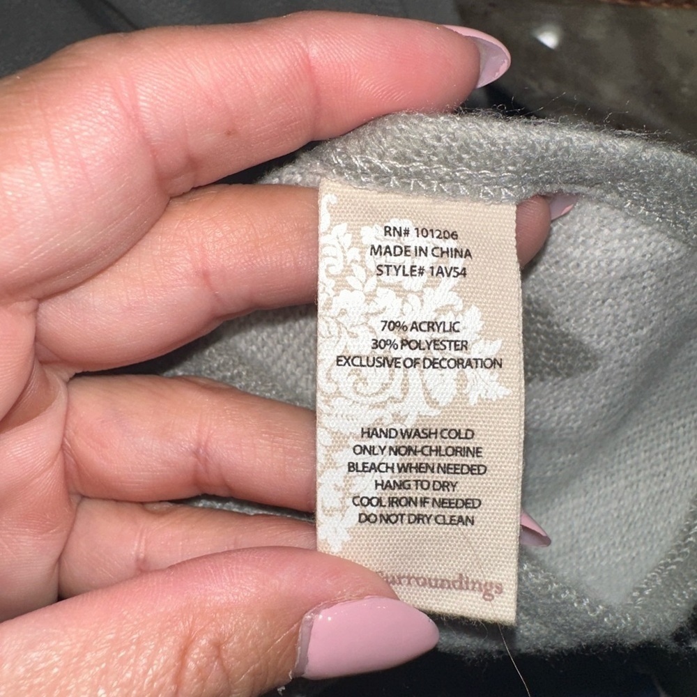 Soft Surroundings Heavenly Soft Frosted Cape Poncho In gray ONE SIZE - Picture 7 of 7